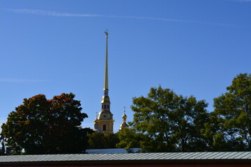 Fototapeta na wymiar sunny day at st.petersburg