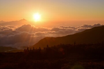 雲海に沈む夕日