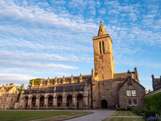Fototapeta na wymiar St Salvators Chapel in St Andrews, Scotland during sunset