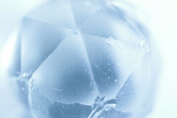 Obraz premium ice cubes on a glass polygonal glass