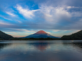 ドラマチックは富士山は如何？