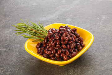 Vegan cuisine - black kidney in the bowl
