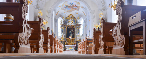 Innenansicht Pfarrkirche Bach in der Gemeinde Bach (Bezirk Reutte, Tirol)