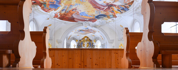 Innenansicht Pfarrkirche Bach in der Gemeinde Bach (Bezirk Reutte, Tirol)