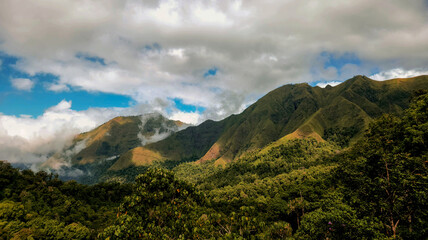 Landscape view af a cloudy mountain