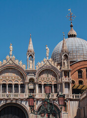 Fototapeta na wymiar Solo travels through Venice, Italy