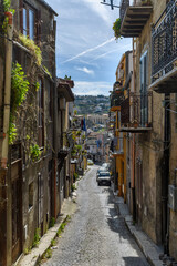 Corleone - wąska uliczka we włoskim stylu - obrazy, fototapety, plakaty