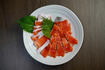 サーモンの刺身