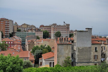 Fototapeta na wymiar Vieux immeubles de Trieste. Italie.