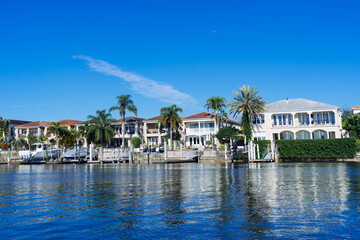 Beautiful Hillsborough bay bayshore waterfront house in Tampa, Florida	 - obrazy, fototapety, plakaty