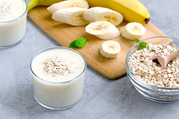 milkshake with cereal flakes and ripe banana slices
