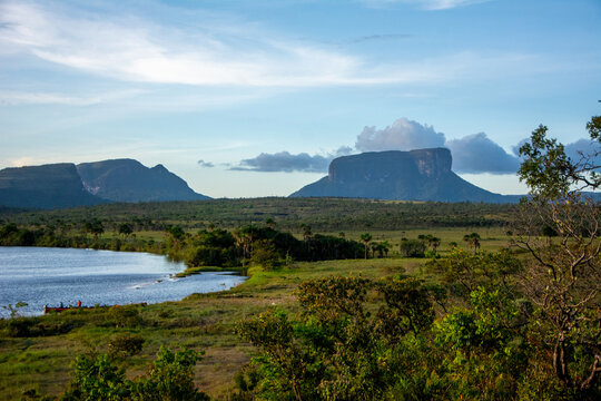 Canaima Lagoon. Waterfall. Jump The Toad, The Ax. National park Canaima. Venezuela. Tepuy. Venezuela
