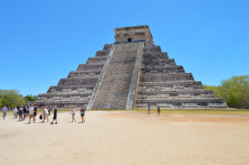 Fototapeta na wymiar Mayan ruins cancun mexico