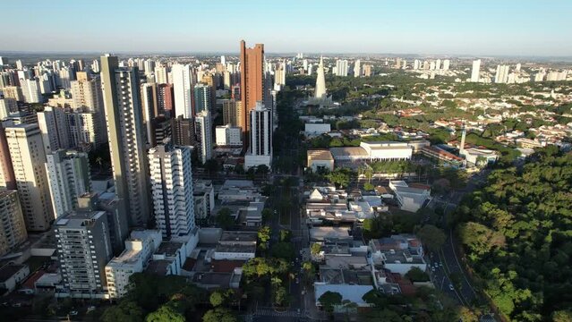 Maring&aacute; - v&iacute;deos a&eacute;reos da cidade de Maring&aacute; no Paran&aacute;
