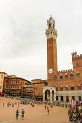 Obraz premium The Piazza del Campo with Palazzo Pubblico, Siena