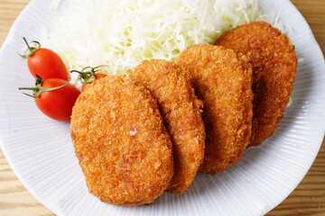 コロッケ　洋食