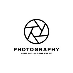 Fototapeta premium Photography logo design vector. Camera logo