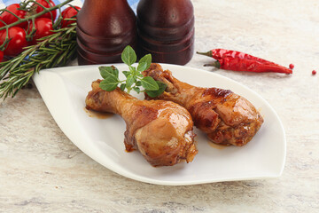 Roasted chicken legs with spicy sauce