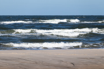 white crest ocean waves