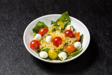 しらたき麺　Noodle dish using Japanese shirataki