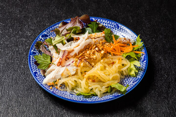 しらたき麺　Noodle dish using Japanese shirataki