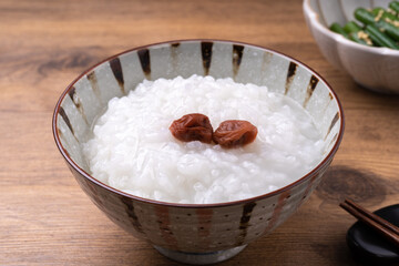 白粥と梅干し