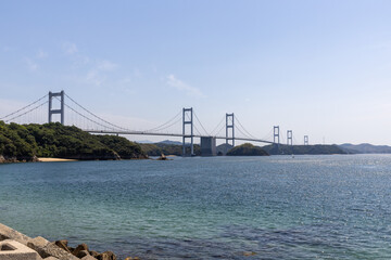 大島から見た来島海峡大橋（しまなみ海道）