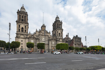 Fototapeta na wymiar Metropolitan Cathedral of Mexico City in the Zocalo