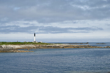 Phare isol&eacute; sur l'ile Sein