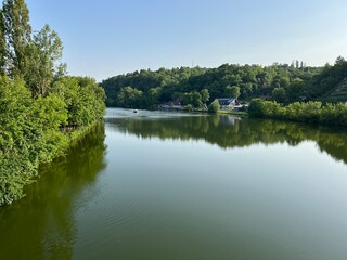 Obraz premium lake and forest