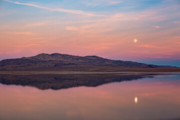 Fototapeta premium Moon Lake