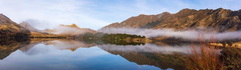 Fototapeta na wymiar Moke Lake, near Queenstown, New Zealand, on an early winter morning. 