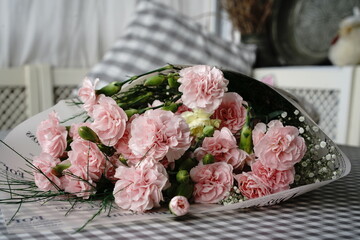 pink carnations and a bouquet - 511965919