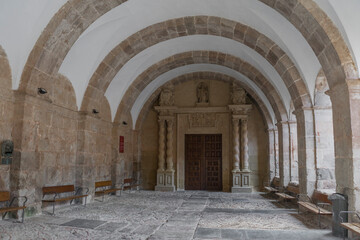 Fototapeta na wymiar Beautiful architectural arches from several centuries ago in the monastery of Valvanera in La Rioja, Spain.