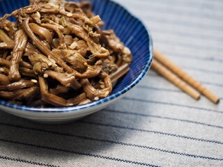 한국 전통음식 고사리 무침