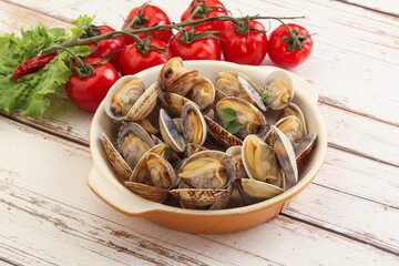 Vongole shellfish mollusc clem with butter