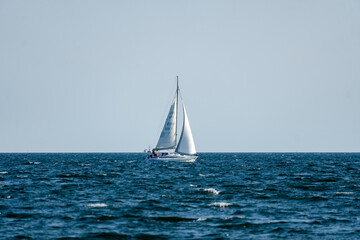 Obraz premium sailboat on the sea