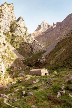 Spain, Province of Leon, Leon, Secluded hut in Picos de Europa mountains