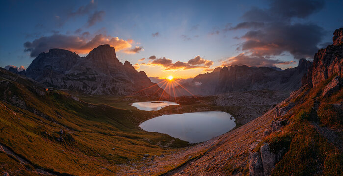 Italy, South Tyrol, View of Laghi dei Piani and Innichriedlknoten mountain at sunrise