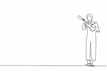 Single continuous line drawing Arabian girl playing on ukulele and having fun. Female musician holding small guitar and singing. Woman play on musical instrument. One line draw graphic design vector
