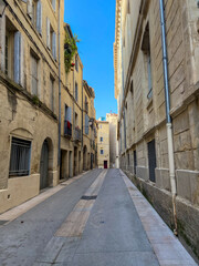 Fototapeta na wymiar Ruelle du quartier de l’Ecusson à Montpellier, Occitanie