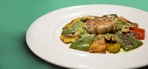 vegetarian grill manu serve with garlic herb praprika