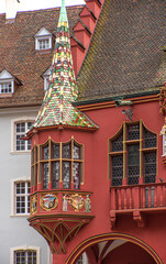 Das Historische Kaufhaus am Münsterplatz in Freiburg / Breisgau (Erbaut 1532) 
The Historical Merchants Hall on the Minster Square in Freiburg im Breisgau (Built 1532)
