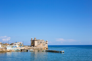 Naklejka premium 青い空と綺麗な海