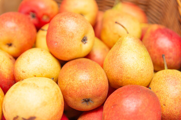 Fototapeta na wymiar apples and pears