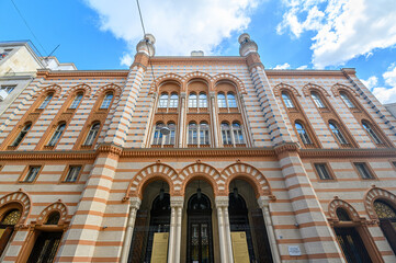 Obraz premium Rumbach Street Synagogue in Budapest, Hungary. Located in the Jewish quarter in Pest
