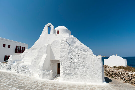 White church, Paraportiani Church, Mykonos Town, Mykonos, Cyclades Islands, Greece
