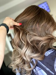 Fototapeta premium hair. dyed hair. hair coloring. beautiful hair. dyed hair in a beauty salon