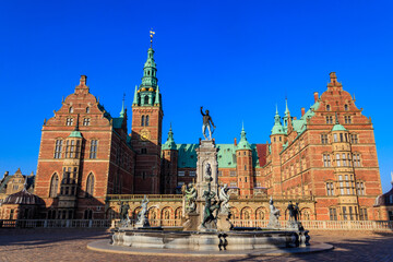 Obraz premium Neptune Fountain in a front of Frederiksborg castle in Hillerod, Denmark