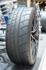 自動車のタイヤシステム
